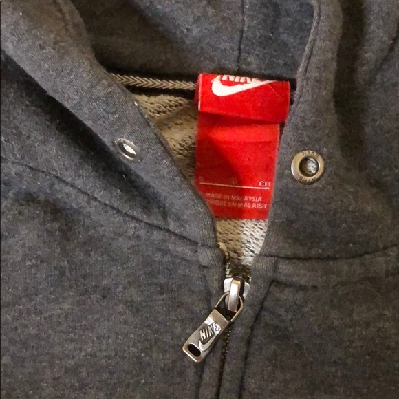 Nike zip up hoodie - Picture 3 of 5